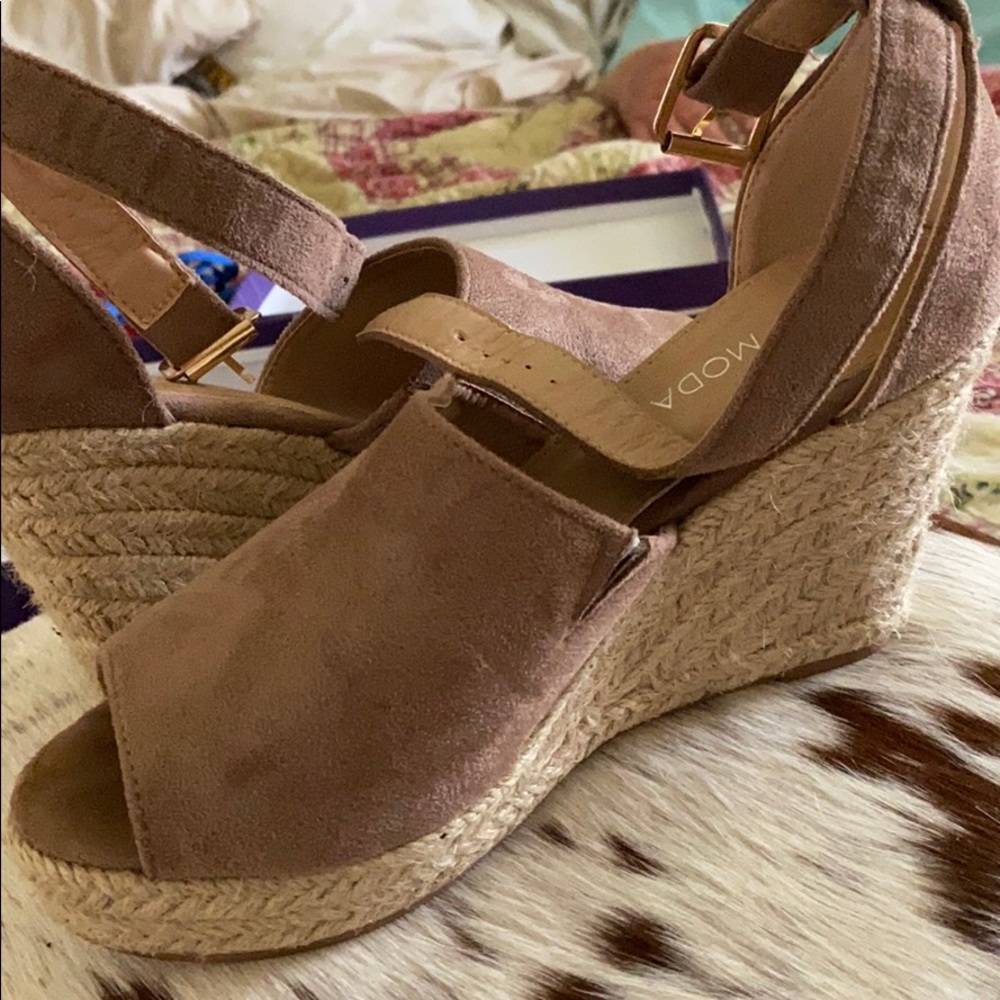 Wedges - Picture 5 of 7